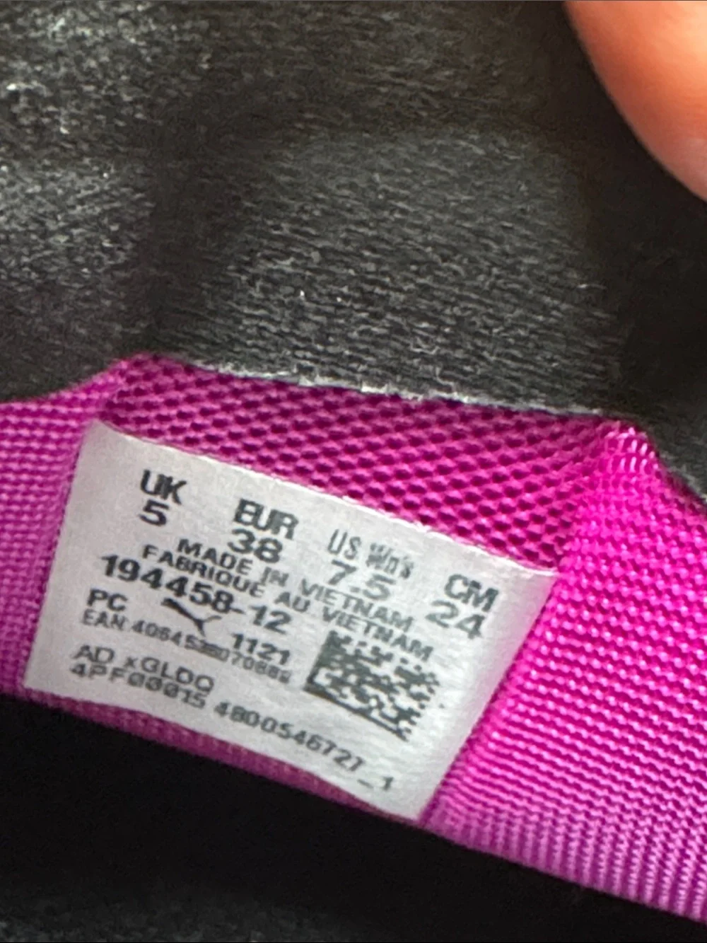 Puma Women's Athletic Sneakers in Vibrant Magenta
